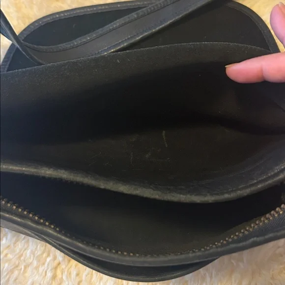 Vintage Coach Black Leather Shoulder Bag - Picture 5 of 10